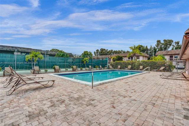 1156 NW 106th Ter 204, Pembroke Pines, FL 33026
