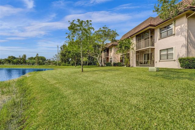 1156 NW 106th Ter 204, Pembroke Pines, FL 33026