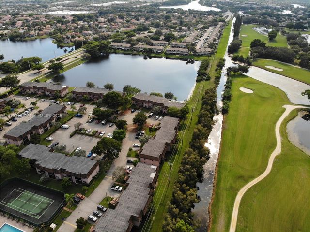 1156 NW 106th Ter 204, Pembroke Pines, FL 33026