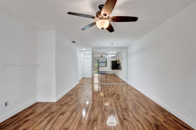 1156 NW 106th Ter 204, Pembroke Pines, FL 33026