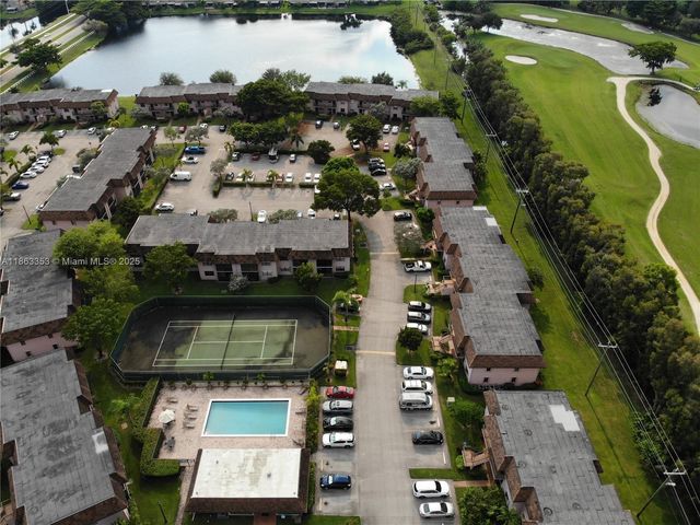1156 NW 106th Ter 204, Pembroke Pines, FL 33026