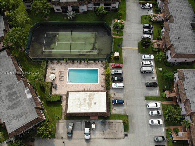 1156 NW 106th Ter 204, Pembroke Pines, FL 33026
