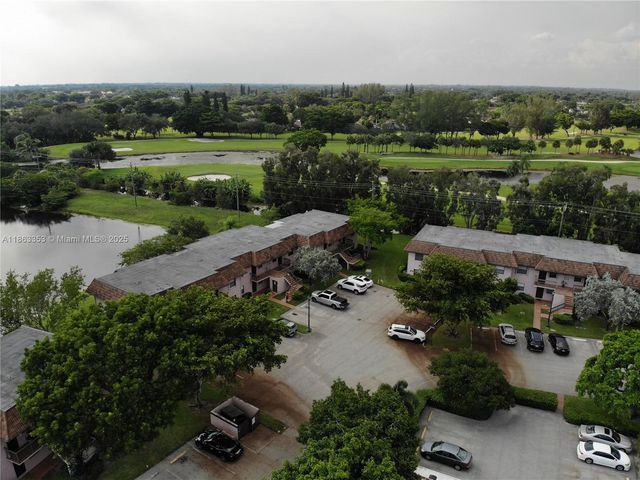 1156 NW 106th Ter 204, Pembroke Pines, FL 33026