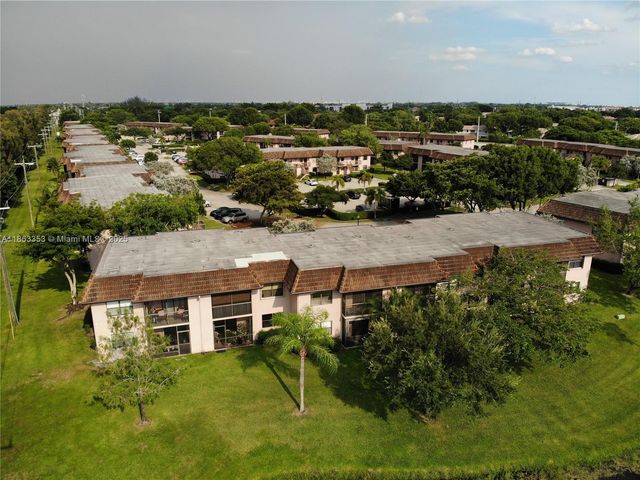 1156 NW 106th Ter 204, Pembroke Pines, FL 33026