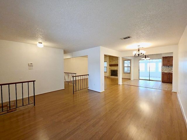 4901 Wing RD, Austin, TX 78749