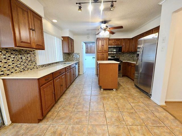 4901 Wing RD, Austin, TX 78749