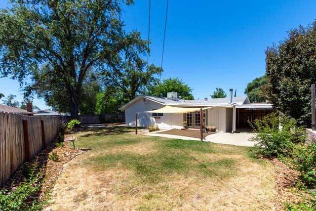 142 Penaranda Dr, Folsom, CA 95630