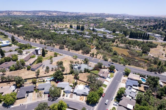 142 Penaranda Dr, Folsom, CA 95630