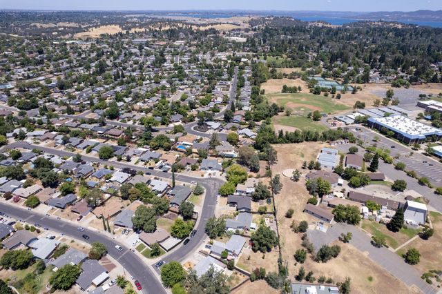 142 Penaranda Dr, Folsom, CA 95630