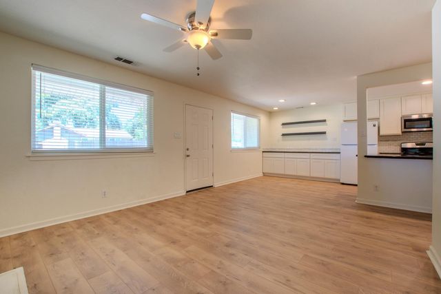 142 Penaranda Dr, Folsom, CA 95630