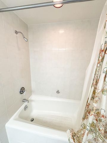 1341 Kapiolani Boulevard 16A, Honolulu, HI 96814