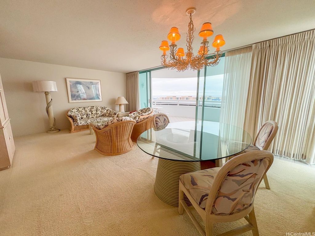 1341 Kapiolani Boulevard 16A, Honolulu, HI 96814