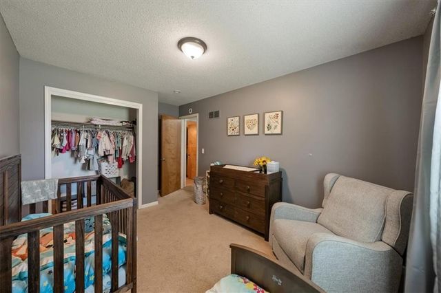 15629 Klamm Street, Basehor, KS 66007