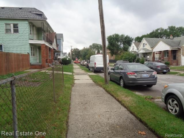 5142 Trowbridge Street, Hamtramck, MI 48212