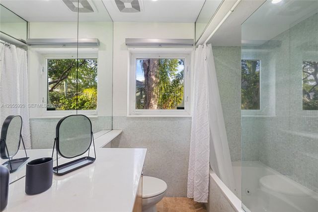 11403 NE 8th Avenue, Biscayne Park, FL 33161
