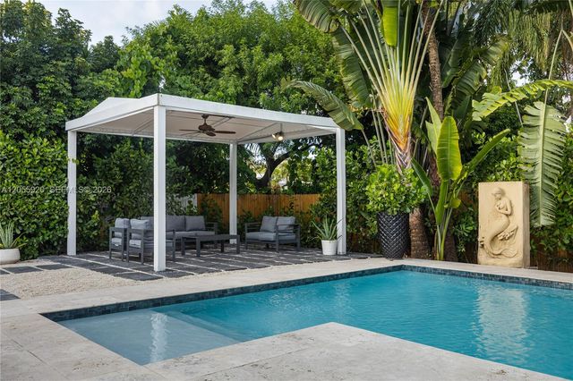 11403 NE 8th Avenue, Biscayne Park, FL 33161