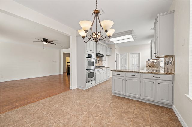 2716 Silver Maple Court, Flower Mound, TX 75028