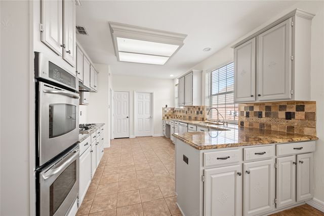 2716 Silver Maple Court, Flower Mound, TX 75028