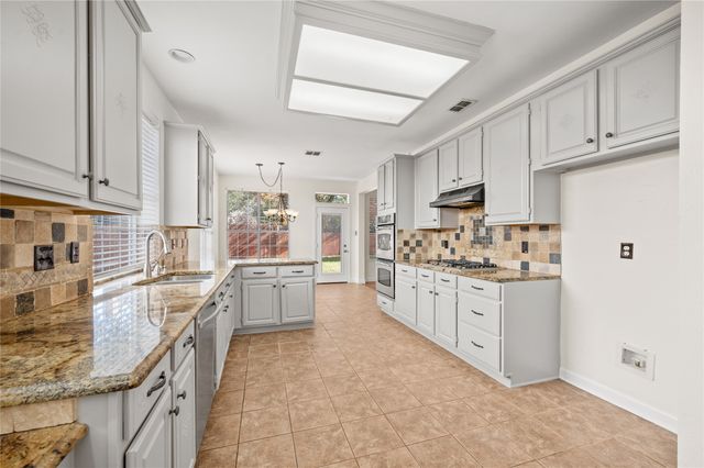 2716 Silver Maple Court, Flower Mound, TX 75028