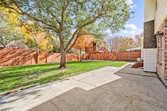 2716 Silver Maple Court, Flower Mound, TX 75028