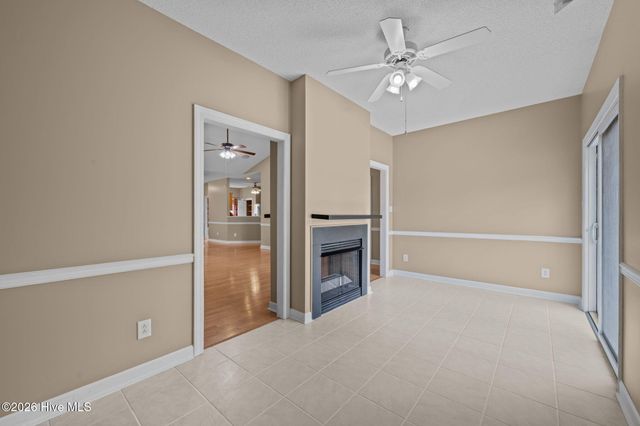 203 Neuchatel Court, New Bern, NC 28562