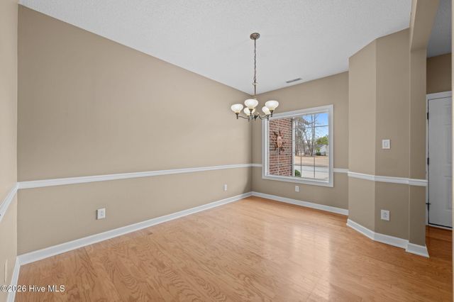 203 Neuchatel Court, New Bern, NC 28562