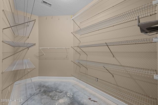 203 Neuchatel Court, New Bern, NC 28562