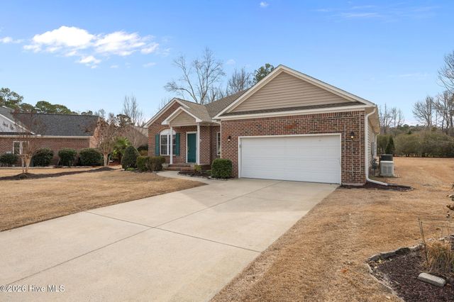 203 Neuchatel Court, New Bern, NC 28562