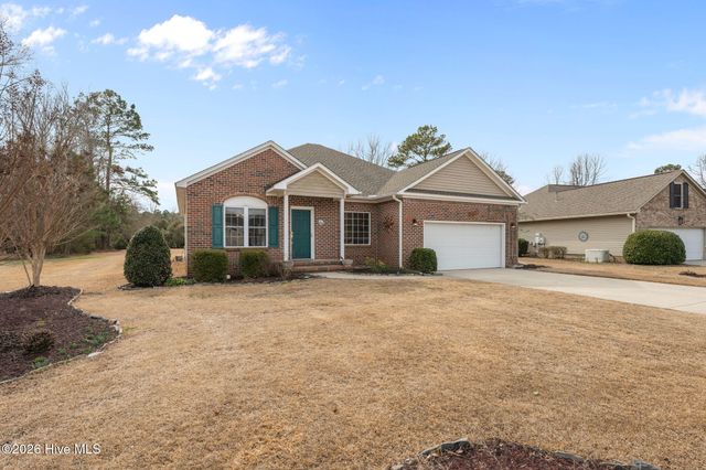 203 Neuchatel Court, New Bern, NC 28562