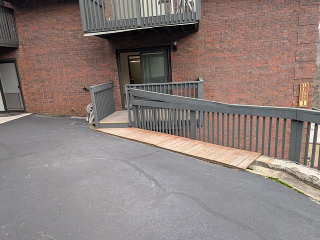 150 Sunken Forest Drive 101, Forsyth, MO 65653