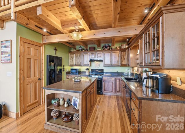 207 Walela Trail, Maggie Valley, NC 28751