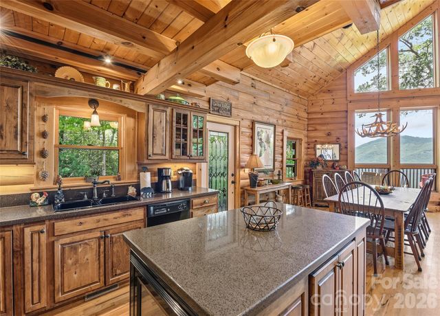 207 Walela Trail, Maggie Valley, NC 28751