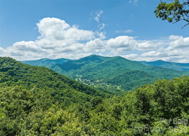 207 Walela Trail, Maggie Valley, NC 28751