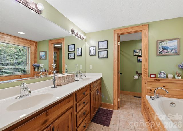 207 Walela Trail, Maggie Valley, NC 28751