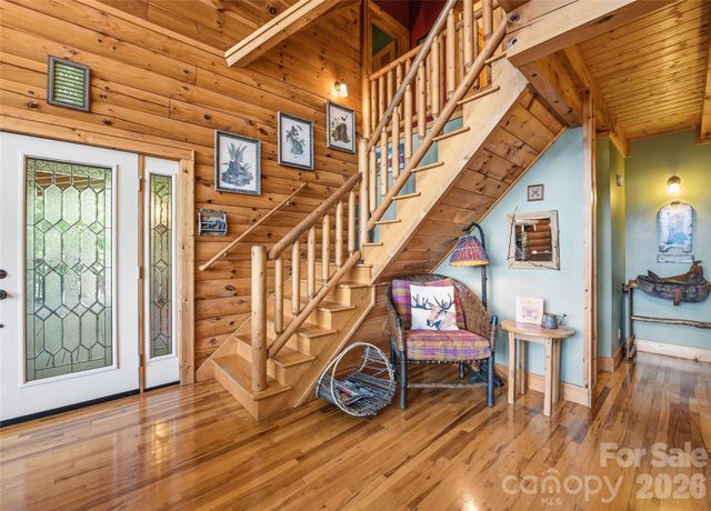207 Walela Trail, Maggie Valley, NC 28751