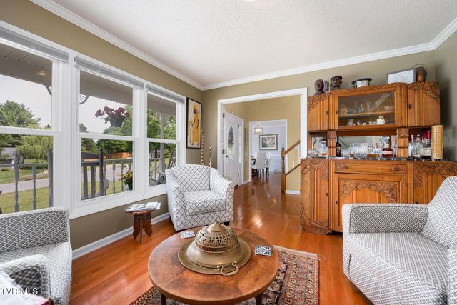 4314 Summerfield Drive, Piney Flats, TN 37686