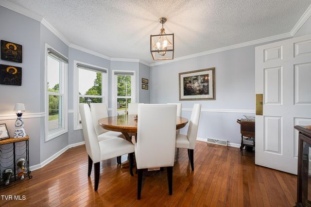 4314 Summerfield Drive, Piney Flats, TN 37686
