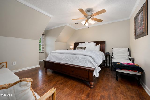 4314 Summerfield Drive, Piney Flats, TN 37686