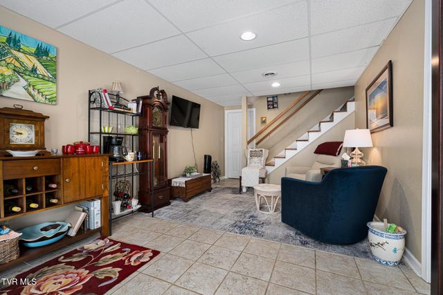 4314 Summerfield Drive, Piney Flats, TN 37686
