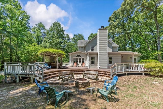 1660 Maple Ridge Drive, Loganville, GA 30052