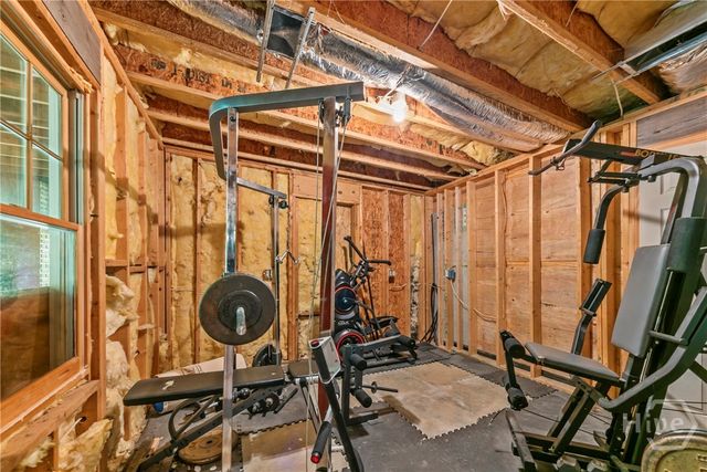 1660 Maple Ridge Drive, Loganville, GA 30052