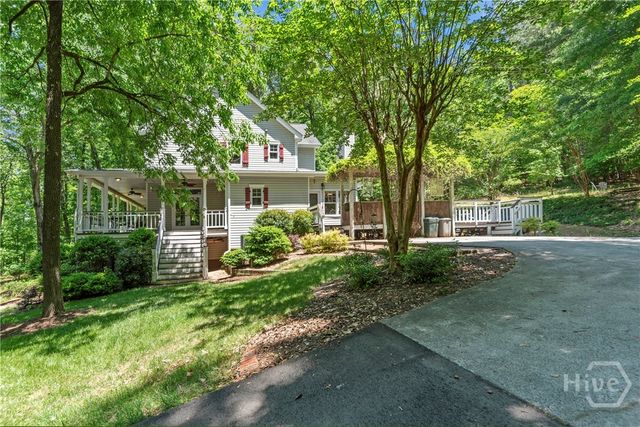 1660 Maple Ridge Drive, Loganville, GA 30052