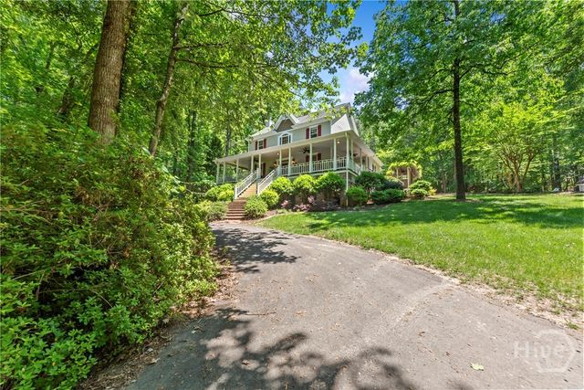 1660 Maple Ridge Drive, Loganville, GA 30052