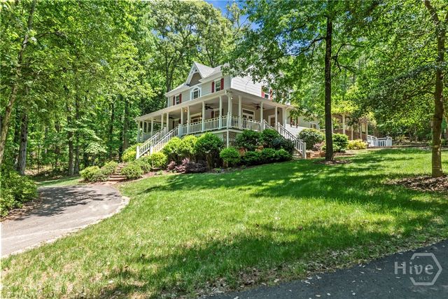 1660 Maple Ridge Drive, Loganville, GA 30052