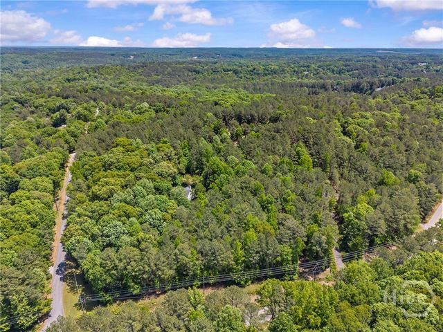1660 Maple Ridge Drive, Loganville, GA 30052