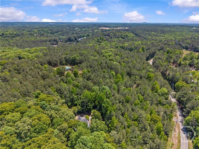 1660 Maple Ridge Drive, Loganville, GA 30052