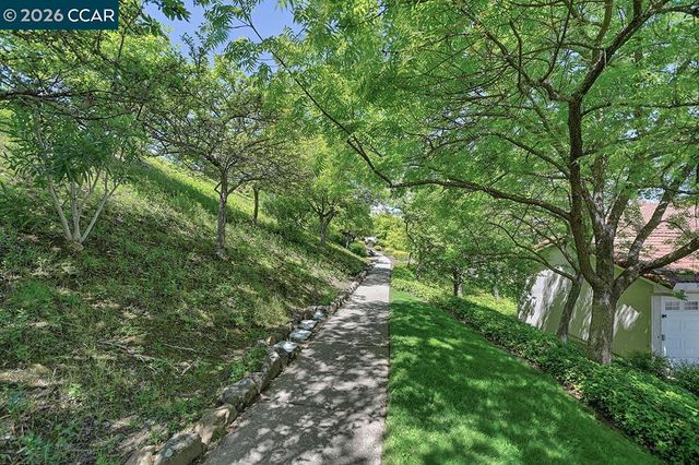 4403 Terra Granada Dr 1A, Walnut Creek, CA 94595