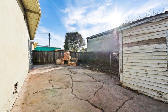 118 Maine Avenue, Richmond, CA 94804