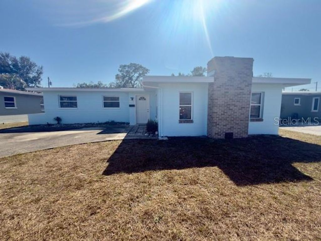 7726 33RD AVENUE N, St Petersburg, FL 33710