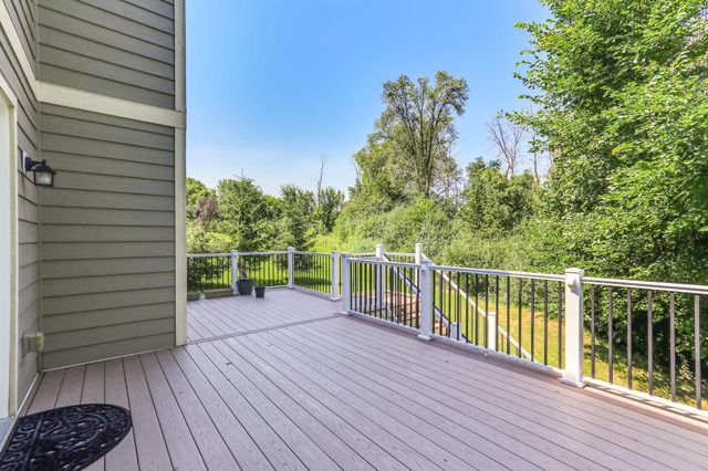 5019 Merrimac Lane N, Plymouth, MN 55446